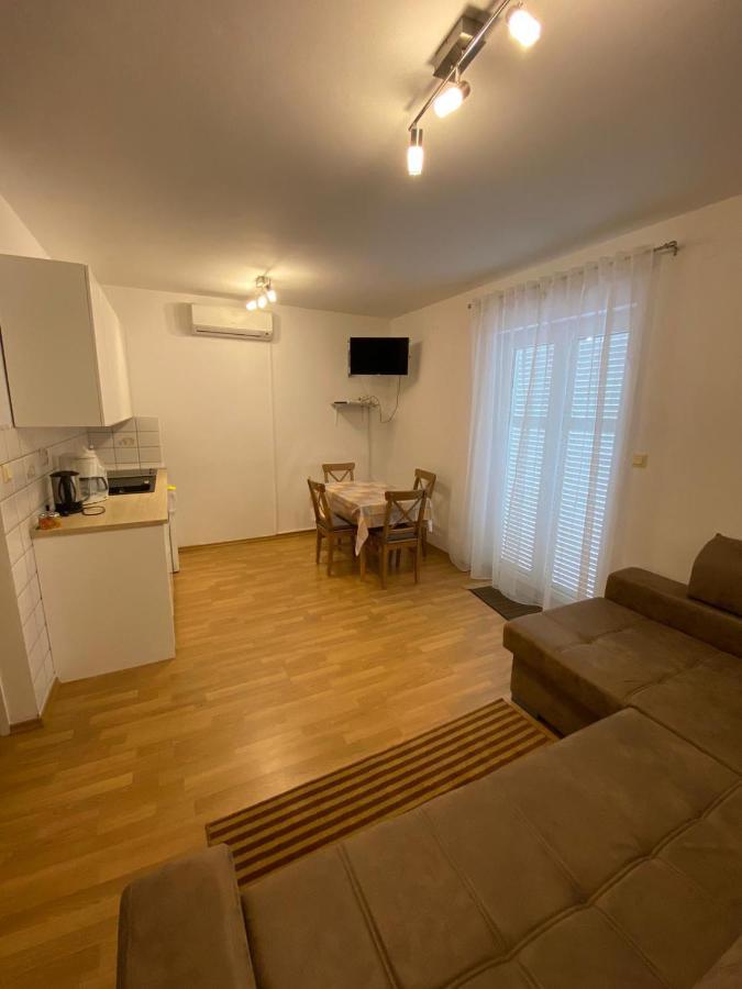 Apartment Coskovic Rosini ภายนอก รูปภาพ